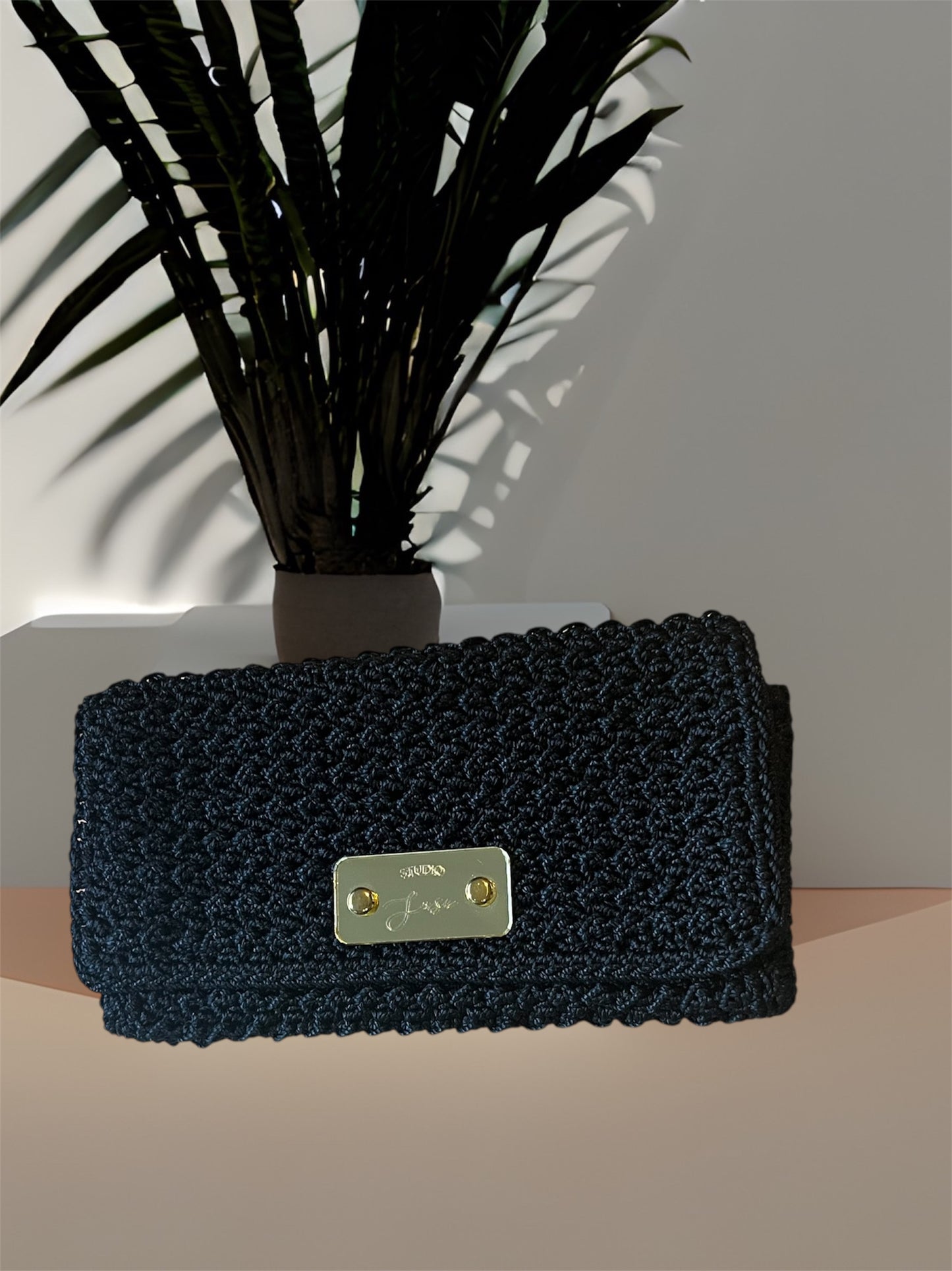 Elegante handgefertigte Clutch – Studio Susi Design